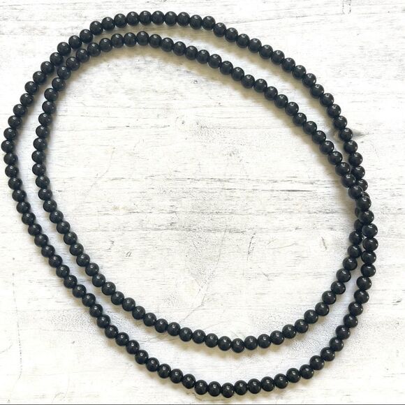 Long black beaded necklace - Picture 2 of 8